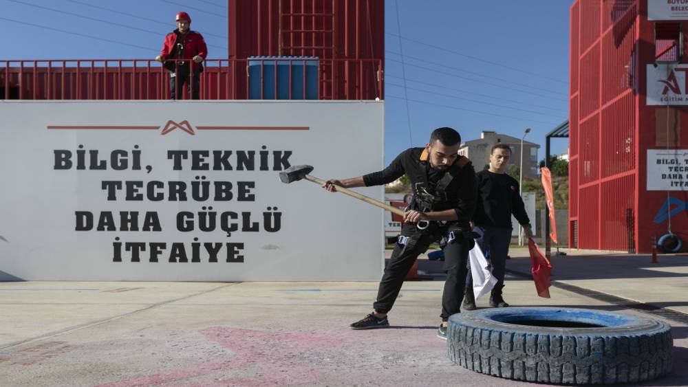 Mersin Büyükşehir Belediyesi, 50 itfaiyeci alımı yapacak