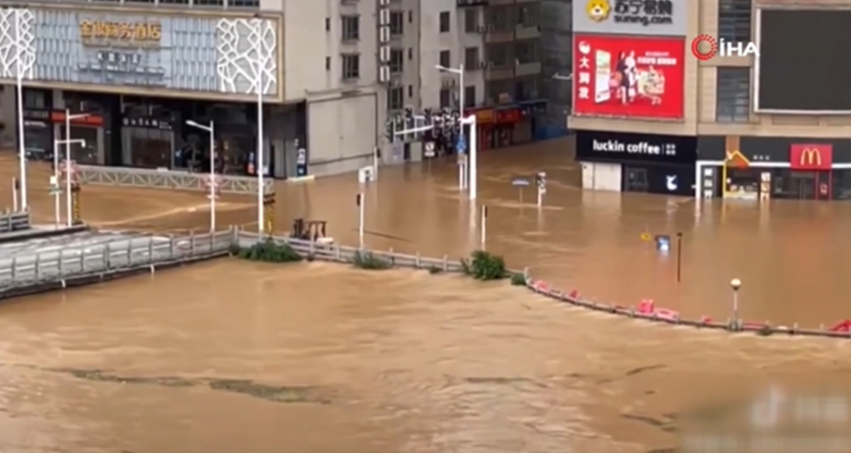Çin’deki sel ve toprak kaymasında 10 kişi kayıp